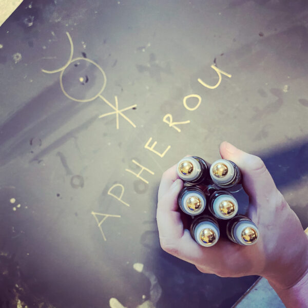 Hermanubis II 24k gold rollerball oil Hermanubis II 24k gold rollerball oil