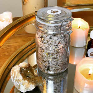 Luminous Crown Bath Salts