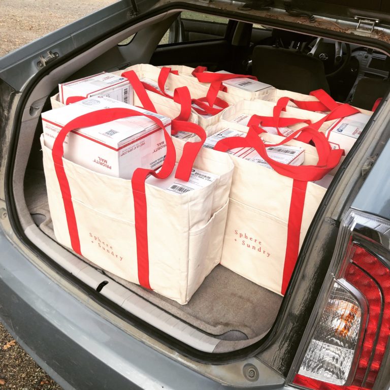 How Independent Makers, Small Businesses, and Consumers Can Help One Another Thrive this COVID-19 Holiday Season