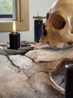 Saturn in Capricorn altar spider