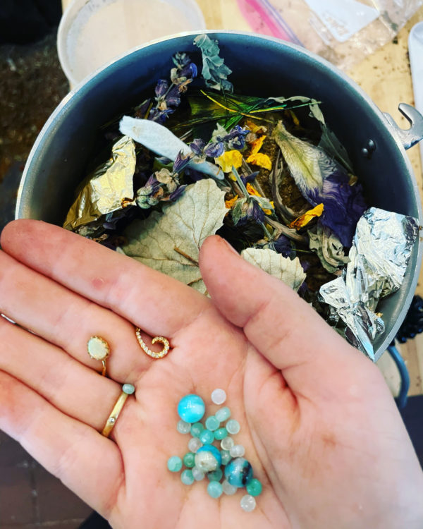 Quicksilver Tongue Incense Powders