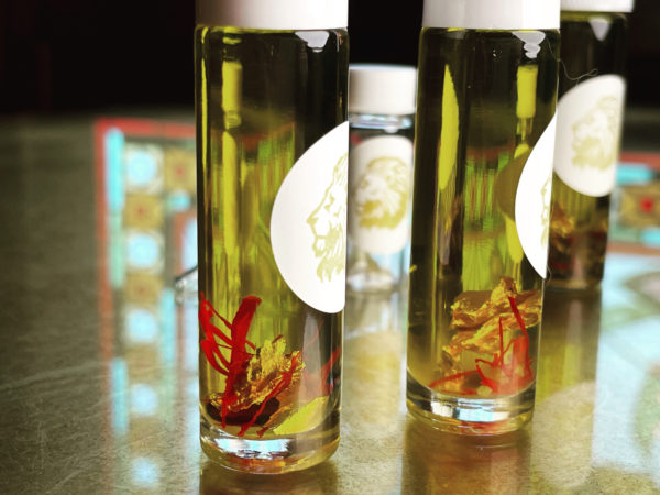 Regulus III oils closeup Regulus III oils closeup