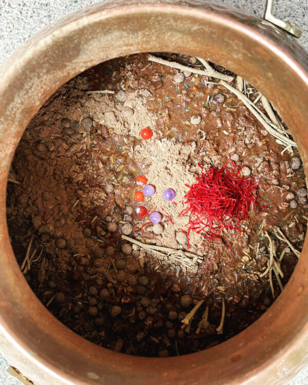 EFE09A62-9599-40E8-AF91-2B61417E8814