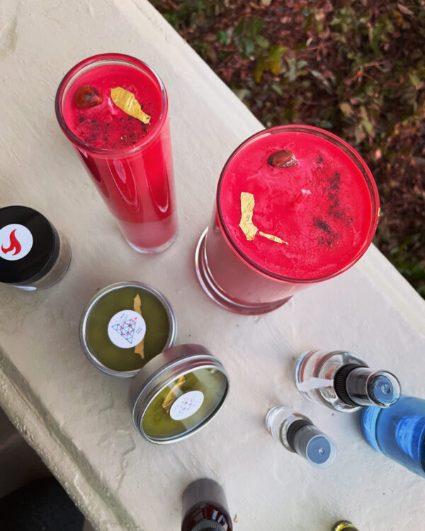 Capricorn Decan II Candles Main