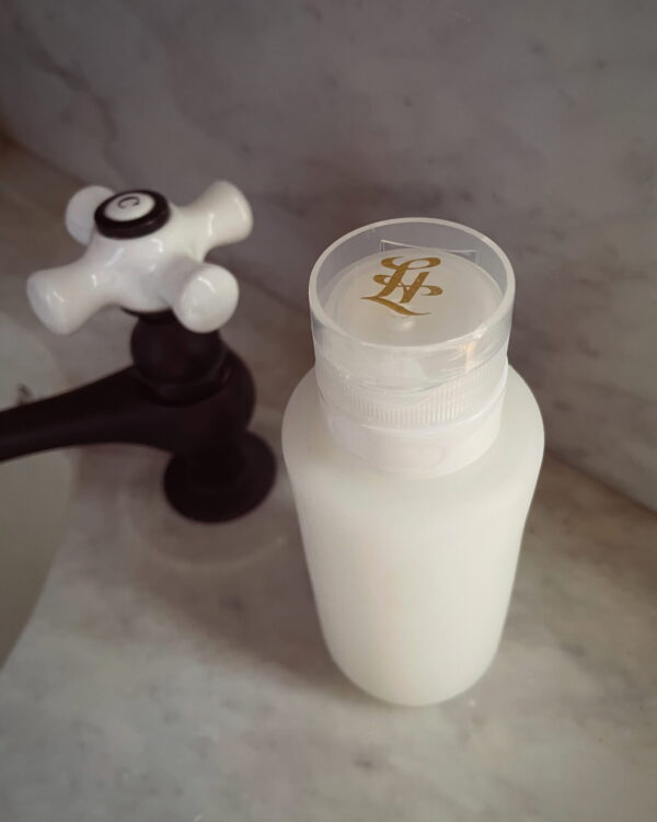 F31456A4-7400-4C42-B27B-F3155B60AE48 F31456A4-7400-4C42-B27B-F3155B60AE48