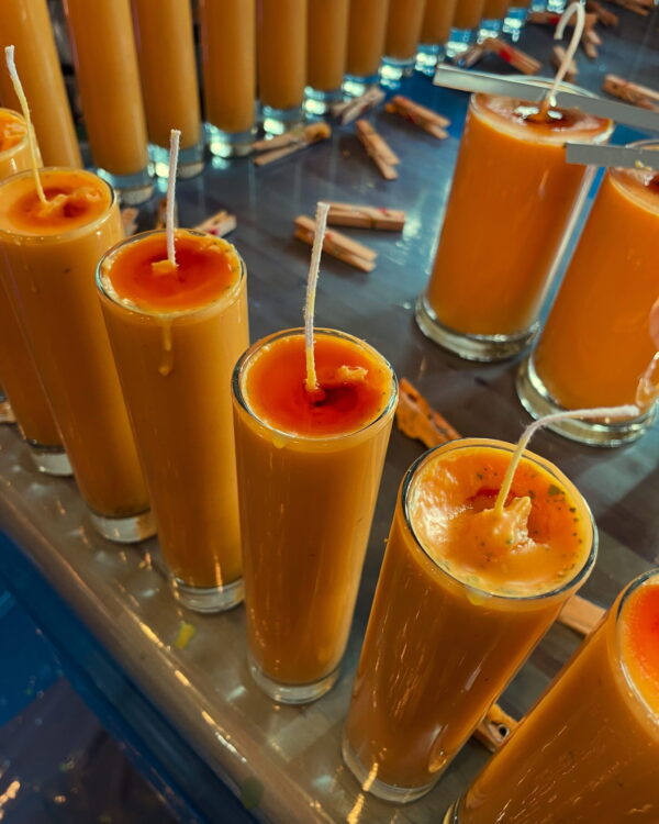 Candles 3 Golden Titan