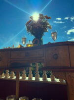 Sun in Flowers Altar Main Golden Titan