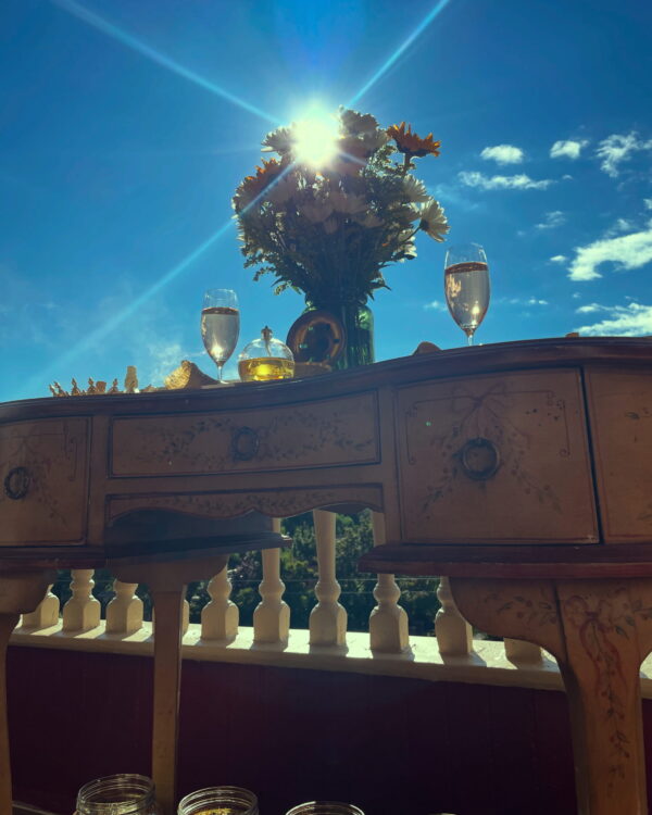 Sun in Flowers Altar Main Golden Titan Sun in Flowers Altar Main Golden Titan