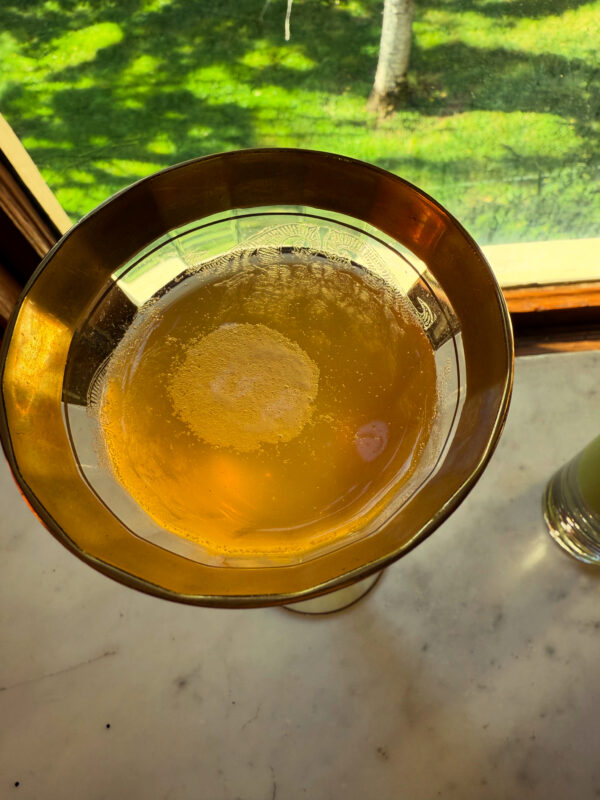 Spica Offering Cup Gold Green Vertical